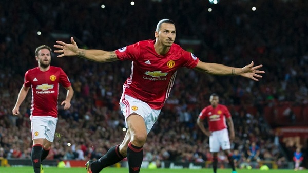 Ibrahimovic khiến đồng đội thán phục về sự chuyên nghiệp